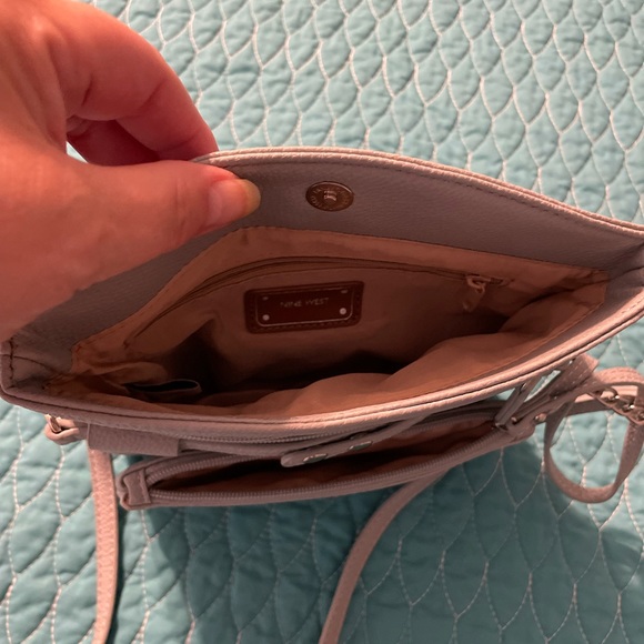 Nine West shoulder/wristlet bag - Picture 6 of 9